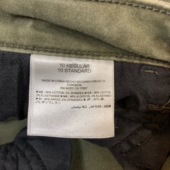 Old Navy Rockstar Mid-Rise size 10 regular in forest green. - Picture 4 of 6